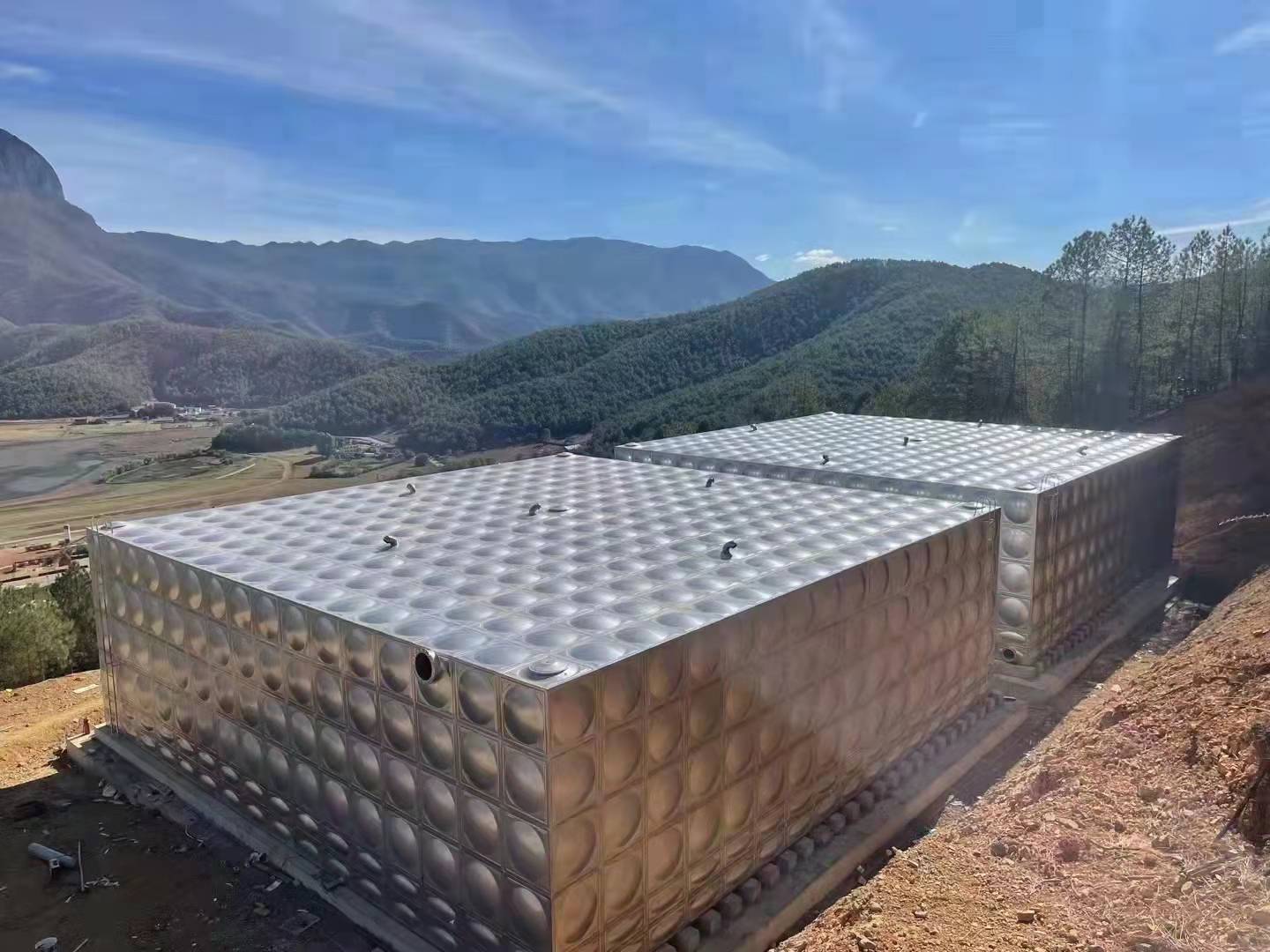 主机两水排水箱怎么安装方法