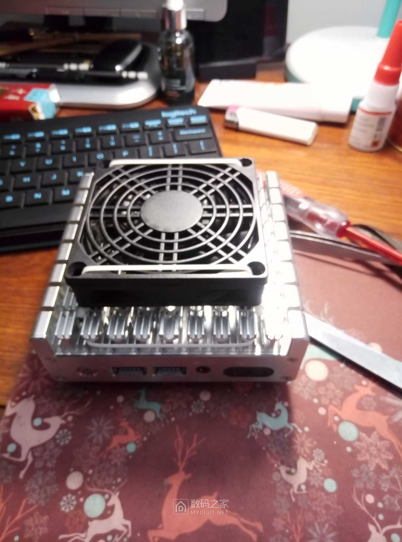 主机散热转一下停一下