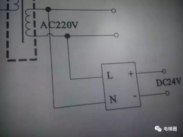 怎么看电梯主机功率
